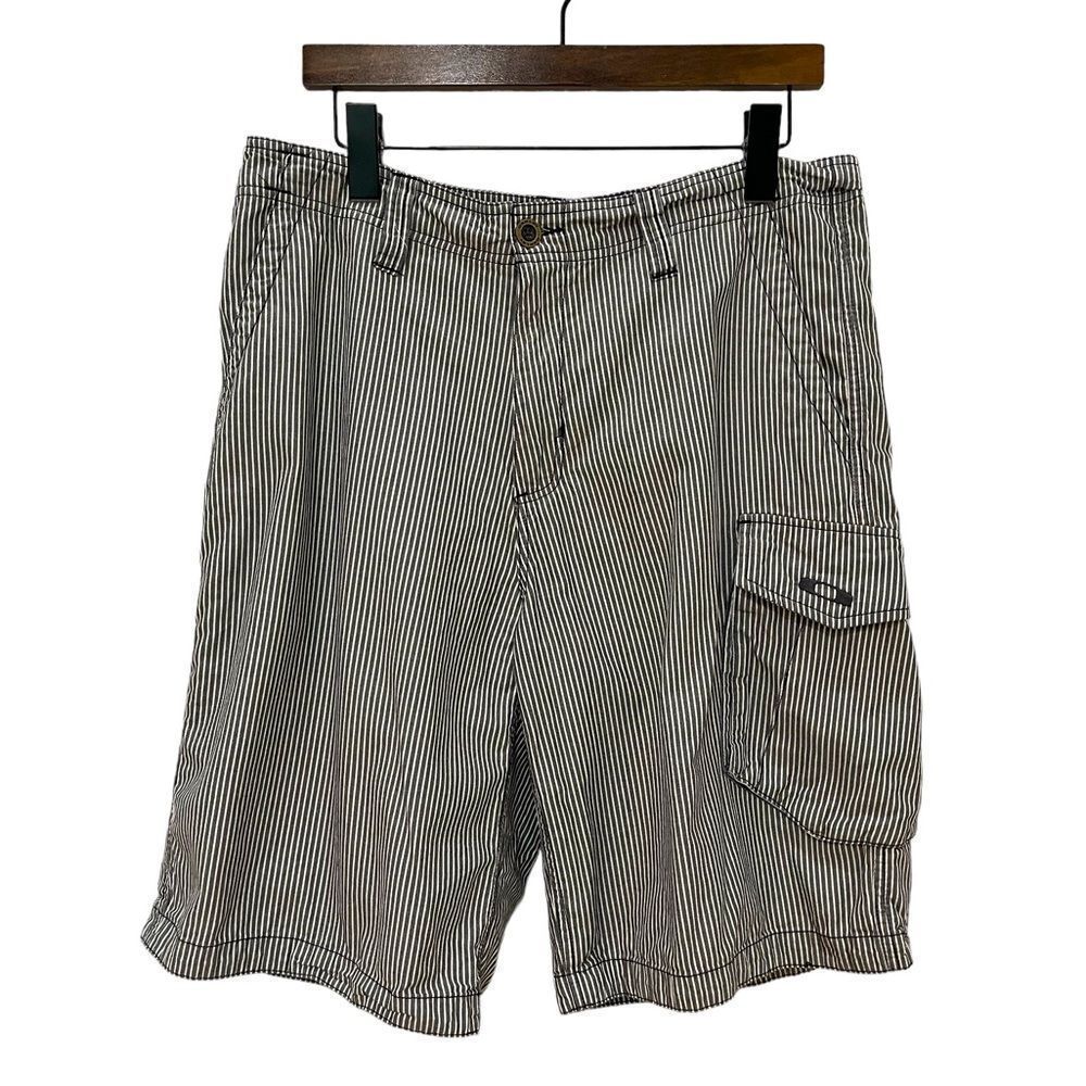 Oakley Men’s Gray & White Striped Cotton Cargo Shorts Size 34